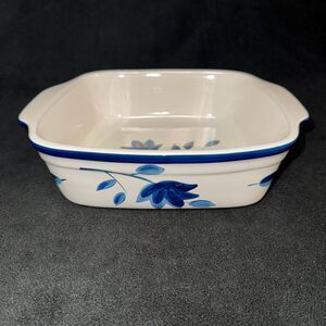 White Cornflower Blue Floral Bakeware Baking Dish Casserole Ovenware Glass